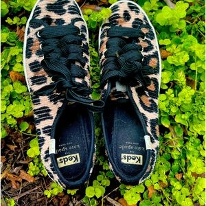 Darling Keds Kate Spade leopard tennis shoes size 6.
